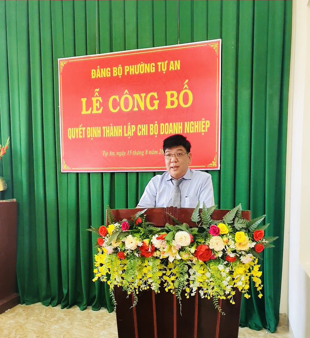 A. Sơn